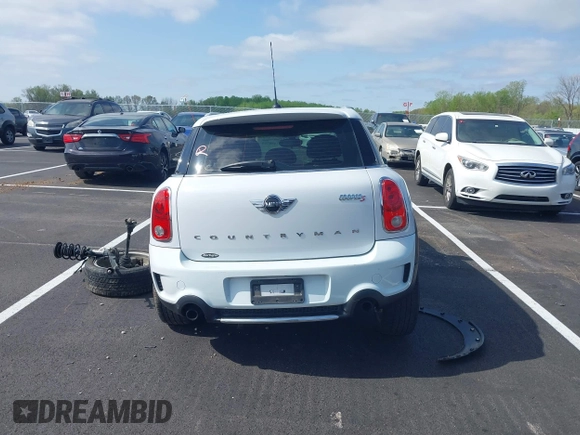2016 MINI Countryman S with VIN WMWZC3C51GWT10458, listed as a IAAI auction lot 41878799 with 112,019 mi miles and . Bid and sale history available at DreamBid. Image 16.