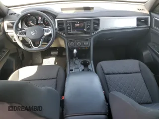 2020 Volkswagen Atlas S with VIN 1V2AC2CA0LC200471, listed as a Copart auction lot 60123715 with 46,994 mi miles and Salvage title. Bid and sale history available at DreamBid. Image 8.