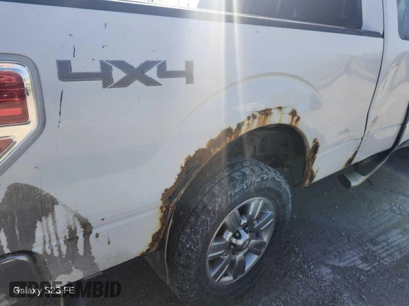 2012 Ford F-150 XL with VIN 1FTFX1EF2CFA43958, listed as a IAAI auction lot 42088228 with 126,599 mi miles. Bid and sale history available at carsss.com. Image 1.