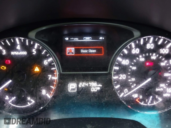 2013 Nissan Pathfinder SV with VIN 5N1AR2MM2DC614471, listed as a IAAI auction lot 41740633 with 224,796 mi miles. Bid and sale history available at carsss.com. Image 7.