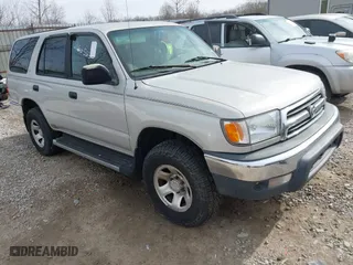 2000 Toyota 4Runner with VIN JT3GM84R6Y0055563, listed as a IAAI auction lot 41885830 with 243,885 mi miles. Bid and sale history available at carsss.com. Image 1.