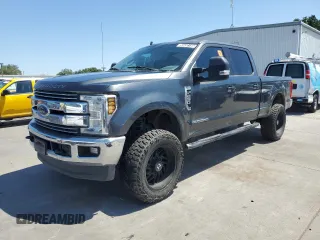 2019 Ford F-250 XL with VIN 1FT7W2BT8KEG47302, listed as a Copart auction lot 55433195 with 190,303 mi miles and Clean title. Bid and sale history available at DreamBid. Image 1.