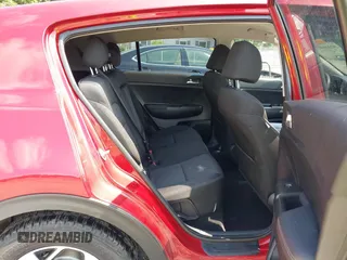 2020 Kia Sportage LX z VIN KNDPMCAC6L7643302, wystawiony jako IAAI lot #42436187 z przebiegiem 57 449 mil mil oraz . Historia ofert i sprzedaży dostępna na DreamBid. Obrazek 8.