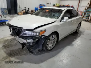 2015 Acura RLX Tech Pkg with VIN JH4KC1F5XFC001090, listed as a Copart auction lot 88261555 with 0 mi miles and Salvage Title. Bid and sale history available at carsss.com. Image 1.
