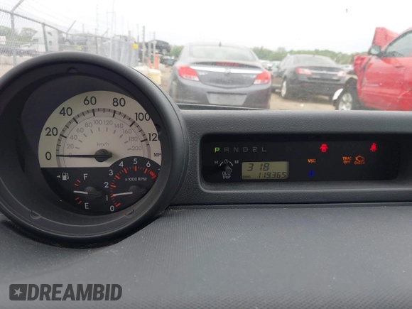 2005 Scion xB z VIN JTLKT324250193538, wystawiony jako IAAI lot #42276045 z przebiegiem 119 365 mil mil oraz . Historia ofert i sprzedaży dostępna na DreamBid. Obrazek 7.