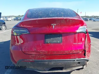 2024 Tesla Model Y Long Range with VIN 7SAYGDEE8RA259585, listed as a IAAI auction lot 41763296 with 29,606 mi miles. Bid and sale history available at carsss.com. Image 15.