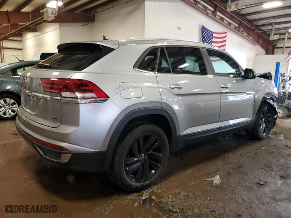 2021 Volkswagen Atlas Cross Sport 2.0T SE w/Technology with VIN 1V2KC2CA2MC235776, listed as a Copart auction lot 64352824 with 31,753 mi miles and Salvage Title. Bid and sale history available at carsss.com. Image 3.