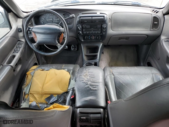 2000 Ford Explorer XLT with VIN 1FMZU73E9YZB18904, listed as a Copart auction lot 47890925 with 248,363 mi miles and Salvage Title. Bid and sale history available at carsss.com. Image 8.