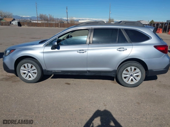 2018 Subaru Outback Premium with VIN 4S4BSACCXJ3286319, listed as a IAAI auction lot 41869305 with 94,552 mi miles. Bid and sale history available at carsss.com. Image 14.