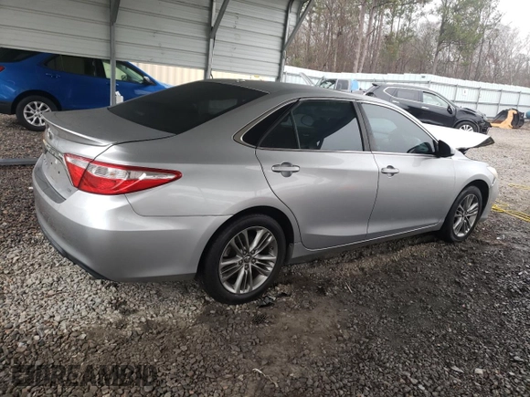 2015 Toyota Camry XLE with VIN 4T1BF1FKXFU056613, listed as a Copart auction lot 44527035 with 112,250 mi miles and Salvage Title. Bid and sale history available at carsss.com. Image 3.