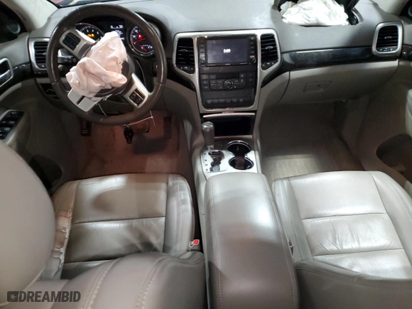 2011 Jeep Grand Cherokee Laredo with VIN 1J4RR4GG8BC522975, listed as a Copart auction lot 52924085 with 132,303 mi miles and Salvage Title. Bid and sale history available at carsss.com. Image 8.
