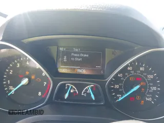 2019 Ford Escape SE with VIN 1FMCU0GD3KUB57331, listed as a IAAI auction lot 41701265 with 101,803 mi miles. Bid and sale history available at carsss.com. Image 7.