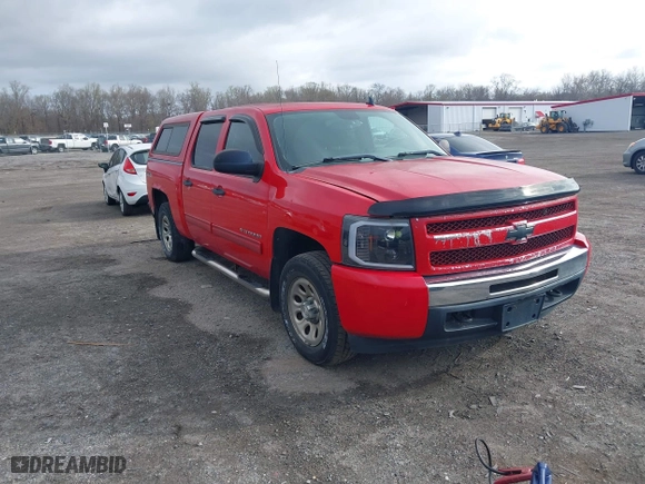 2011 Chevrolet Silverado 1500 LS with VIN 3GCPKREA0BG182991, listed as a IAAI auction lot 41925926 with 180,670 mi miles. Bid and sale history available at carsss.com. Image 1.