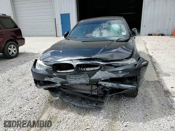 2013 BMW 3 Series 328i xDrive z VIN WBA3B3C56DF542445, wystawiony jako Copart lot #51684005 z przebiegiem 113 141 mil mil oraz Szkoda całkowita • Salvage title. Historia ofert i sprzedaży dostępna na DreamBid. Obrazek 11.