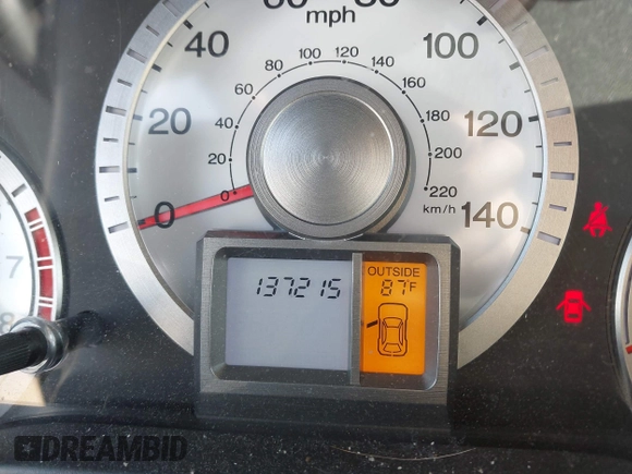2011 Honda Pilot EX-L with VIN 5FNYF4H53BB100669, listed as a IAAI auction lot 42028998 with 137,215 mi miles. Bid and sale history available at carsss.com. Image 15.