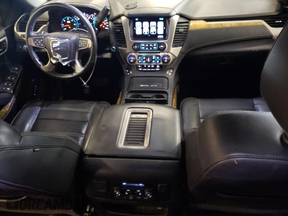 2017 GMC Yukon XL Denali with VIN 1GKS2HKJ6HR241838, listed as a Copart auction lot 48692705 with 113,141 mi miles and Salvage Title. Bid and sale history available at carsss.com. Image 8.