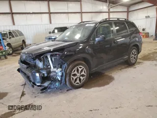 2022 Subaru Forester Premium z VIN JF2SKADC7NH498768, wystawiony jako Copart lot #50500395 z przebiegiem 31 695 mil mil oraz Czysty tytuł • Clean title. Historia ofert i sprzedaży dostępna na DreamBid. Obrazek 1.
