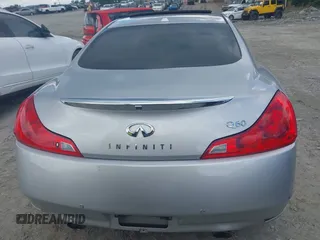 2015 Infiniti Q60 S Limited z VIN JN1CV6EK6FM871680, wystawiony jako IAAI lot #42253006 z przebiegiem 113 513 mil mil oraz . Historia ofert i sprzedaży dostępna na DreamBid. Obrazek 16.