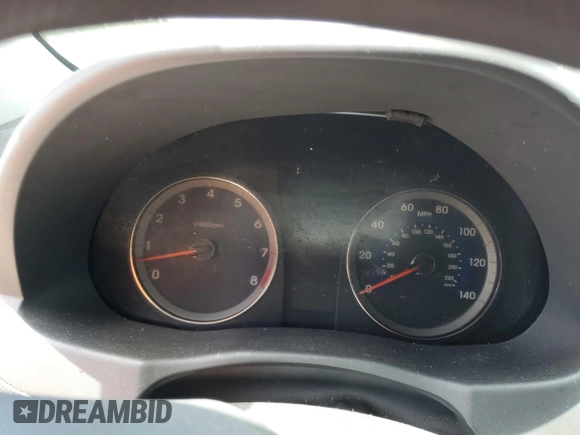 2016 Hyundai Accent SE z VIN KMHCT5AE6GU273020, wystawiony jako Copart lot #59712955 z przebiegiem Nie podano mil oraz Czysty tytuł • Clean title. Historia ofert i sprzedaży dostępna na DreamBid. Obrazek 9.