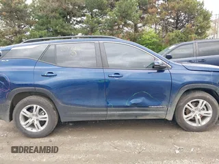 2022 GMC Terrain SLE z VIN 3GKALMEVXNL207775, wystawiony jako IAAI lot #42135647 z przebiegiem 52 288 mil mil oraz . Historia ofert i sprzedaży dostępna na DreamBid. Obrazek 12.