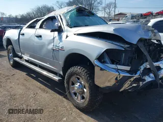 2015 Ram 2500 Tradesman with VIN 3C6UR5CL3FG568751, listed as a IAAI auction lot 41224157 with 124,437 mi miles. Bid and sale history available at carsss.com. Image 1.