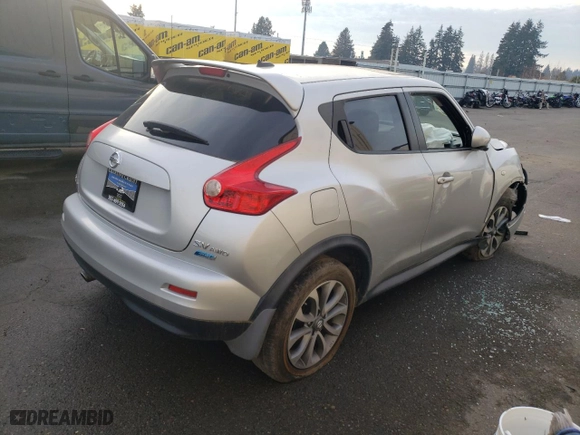 2013 Nissan Juke SL with VIN JN8AF5MVXDT208725, listed as a Copart auction lot 82221854 with 0 mi miles and Salvage Title. Bid and sale history available at carsss.com. Image 3.