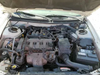 2000 Mazda 626 LX with VIN 1YVGF22C3Y5102174, listed as a Copart auction lot 75287594 with 0 mi miles and Non Repairable. Bid and sale history available at carsss.com. Image 11.
