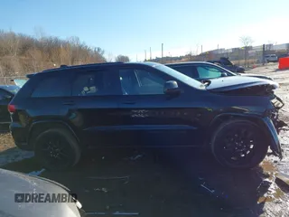 2019 Jeep Grand Cherokee Laredo E with VIN 1C4RJFAG0KC546365, listed as a IAAI auction lot 41664891 with 160,640 mi miles. Bid and sale history available at carsss.com. Image 13.