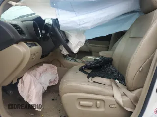 2010 Toyota Highlander SE z VIN 5TDKK3EH8AS022460, wystawiony jako Copart lot #55348465 z przebiegiem 128 382 mil mil oraz Szkoda całkowita • Salvage title. Historia ofert i sprzedaży dostępna na DreamBid. Obrazek 7.