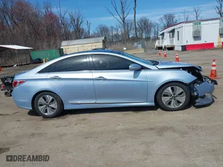 2015 Hyundai Sonata Hybrid Limited with VIN KMHEC4A45FA124754, listed as a IAAI auction lot 41875502 with 138,408 mi miles. Bid and sale history available at carsss.com. Image 13.