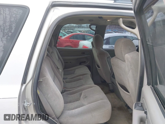 2005 Chevrolet Tahoe LS z VIN 1GNEK13T15J125805, wystawiony jako IAAI lot #41490443 z przebiegiem Nie podano mil oraz . Historia ofert i sprzedaży dostępna na DreamBid. Obrazek 8.