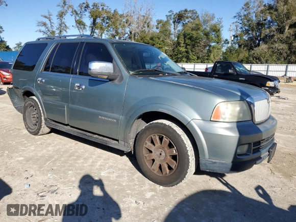 2005 Lincoln Navigator Luxury z VIN 5LMFU27595LJ12256, wystawiony jako Copart lot #88233365 z przebiegiem Nie podano mil oraz Szkoda całkowita • Salvage title. Historia ofert i sprzedaży dostępna na DreamBid. Obrazek 4.