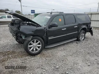2011 GMC Yukon XL Denali with VIN 1GKS1MEF7BR165394, listed as a Copart auction lot 88813415 with 250,065 mi miles and Salvage Title. Bid and sale history available at carsss.com. Image 1.
