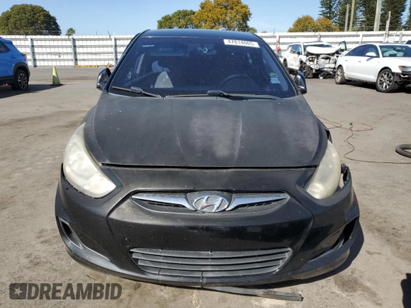 2012 Hyundai Accent GLS z VIN KMHCT4AEXCU052251, wystawiony jako Copart lot #47814005 z przebiegiem 96 057 mil mil oraz Szkody całkowita. Historia ofert i sprzedaży dostępna na DreamBid. Obrazek 5.