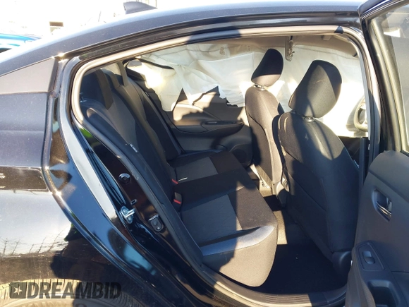 2024 Nissan Versa SV z VIN 3N1CN8EV7RL866542, wystawiony jako IAAI lot #41331827 z przebiegiem 907 mil mil oraz . Historia ofert i sprzedaży dostępna na DreamBid. Obrazek 8.