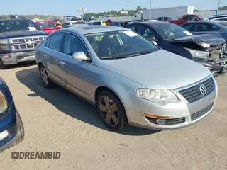 2009 Volkswagen Passat Komfort with VIN WVWJK73C29P028433, listed as a IAAI auction lot 42813316 with 141,480 mi miles and . Bid and sale history available at DreamBid. Image 1.