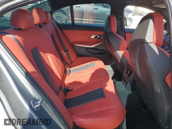 2023 BMW M3 Competition xDrive z VIN WBS43AY02PFP03618, wystawiony jako Copart lot #54060725 z przebiegiem 31 712 mil mil oraz Szkoda całkowita • Salvage title. Historia ofert i sprzedaży dostępna na DreamBid. Obrazek 10.