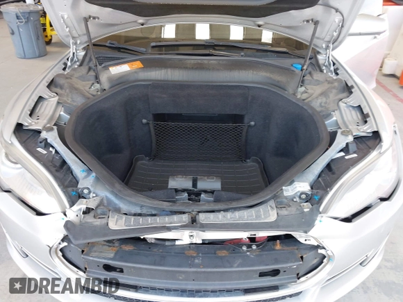 2013 Tesla Model S Performance with VIN 5YJSA1DP6DFP07999, listed as a IAAI auction lot 42284612 with 123,261 mi miles and . Bid and sale history available at DreamBid. Image 10.