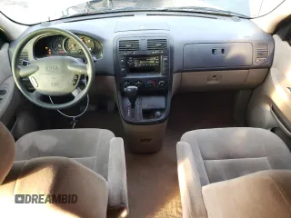 2003 Kia Sedona LX with VIN KNDUP131636359281, listed as a Copart auction lot 81978154 with 180,813 mi miles and Salvage Title. Bid and sale history available at carsss.com. Image 8.
