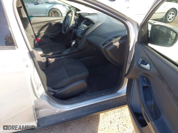 2018 Ford Focus SE with VIN 1FADP3F28JL292946, listed as a IAAI auction lot 41435501 with 111,251 mi miles. Bid and sale history available at carsss.com. Image 5.