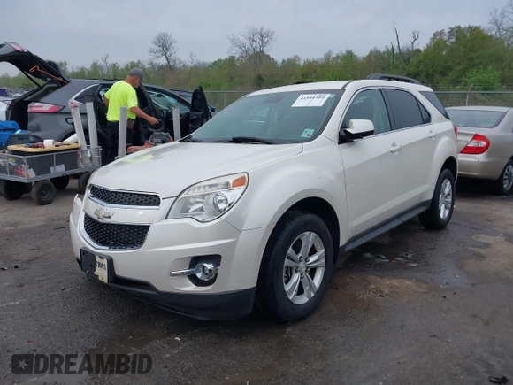 2014 Chevrolet Equinox LT with VIN 1GNALCEK8EZ129945, listed as a IAAI auction lot 41844305 with 35,465 mi miles. Bid and sale history available at carsss.com. Image 2.