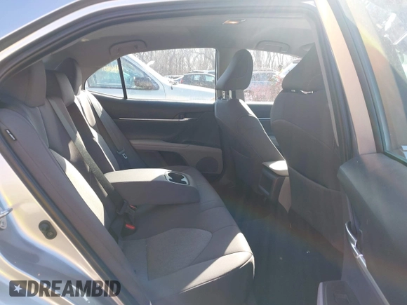 2023 Toyota Camry LE z VIN 4T1C11AK1PU771615, wystawiony jako IAAI lot #41679085 z przebiegiem 20 230 mil mil oraz . Historia ofert i sprzedaży dostępna na DreamBid. Obrazek 8.