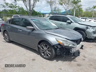 2018 Nissan Altima SV with VIN 1N4AL3AP8JC187535, listed as a IAAI auction lot 42147688 with 71,089 mi miles and . Bid and sale history available at carsss.com. Image 1.