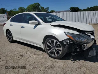 2017 Nissan Altima SR with VIN 1N4AL3AP6HC137274, listed as a Copart auction lot 54672995 with 72,299 mi miles and Salvage title. Bid and sale history available at DreamBid. Image 4.