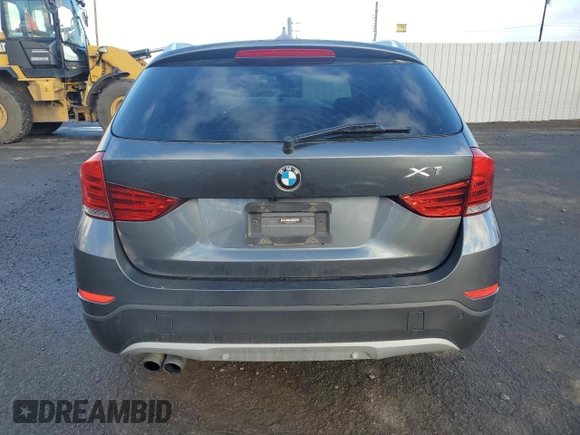 2014 BMW X1 sDrive28i with VIN WBAVM1C56EVW52510, listed as a Copart auction lot 45525295 with 105,727 mi miles and Salvage Title. Bid and sale history available at carsss.com. Image 6.