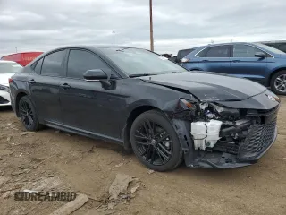 2025 Toyota Camry LE z VIN 4T1DBADK4SU016836, wystawiony jako Copart lot #50876625 z przebiegiem 7496 mil mil oraz Szkoda całkowita • Salvage title. Historia ofert i sprzedaży dostępna na DreamBid. Obrazek 4.