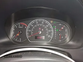 2009 Suzuki SX4 AWD z VIN JS2YB413295100359, wystawiony jako IAAI lot #40899442 z przebiegiem 109 919 mil mil oraz . Historia ofert i sprzedaży dostępna na DreamBid. Obrazek 7.