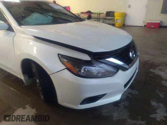 2018 Nissan Altima SR with VIN 1N4AL3AP9JC294402, listed as a IAAI auction lot 41181658 with 46,289 mi miles and . Bid and sale history available at carsss.com. Image 21.
