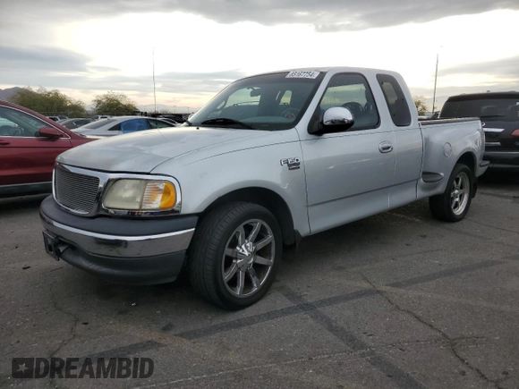 2001 Ford F-150 XL with VIN 1FTRX07W21KE96082, listed as a Copart auction lot 85167754 with 0 mi miles and Salvage Title. Bid and sale history available at carsss.com. Image 1.
