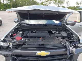 2023 Chevrolet Colorado 2WD LT с VIN 1GCPSCEK2P1200712, выставлен на аукционе IAAI как лот 42565971 с пробегом 40 101 миль миль и . История ставок и продаж доступна на DreamBid. Изображение 10.
